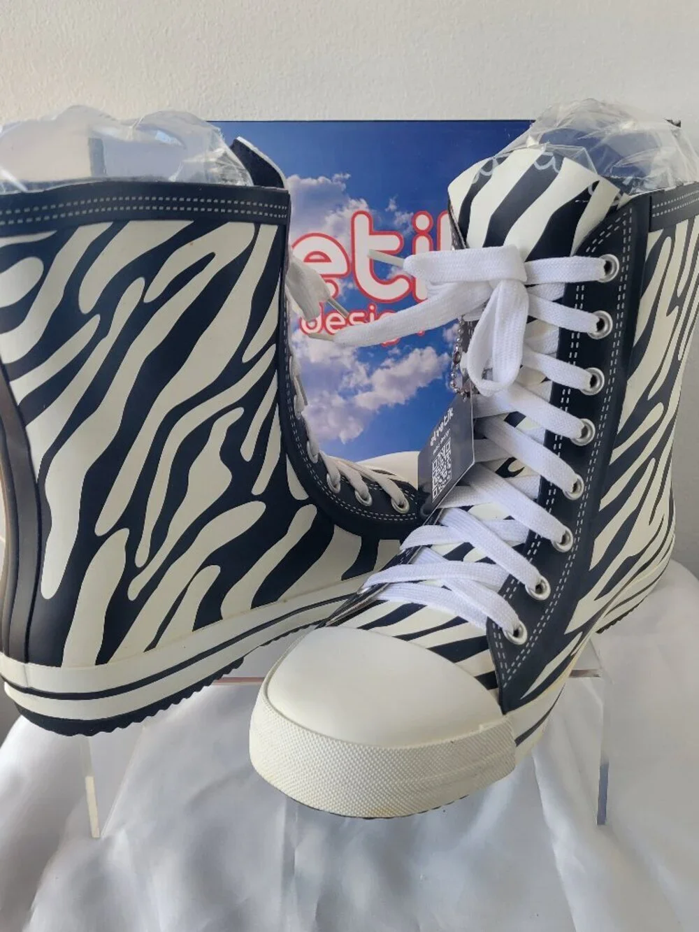 NWT - Elvetik Zebra Stripes Rubber Lace-up Boots Swiss Design (US Size 5)